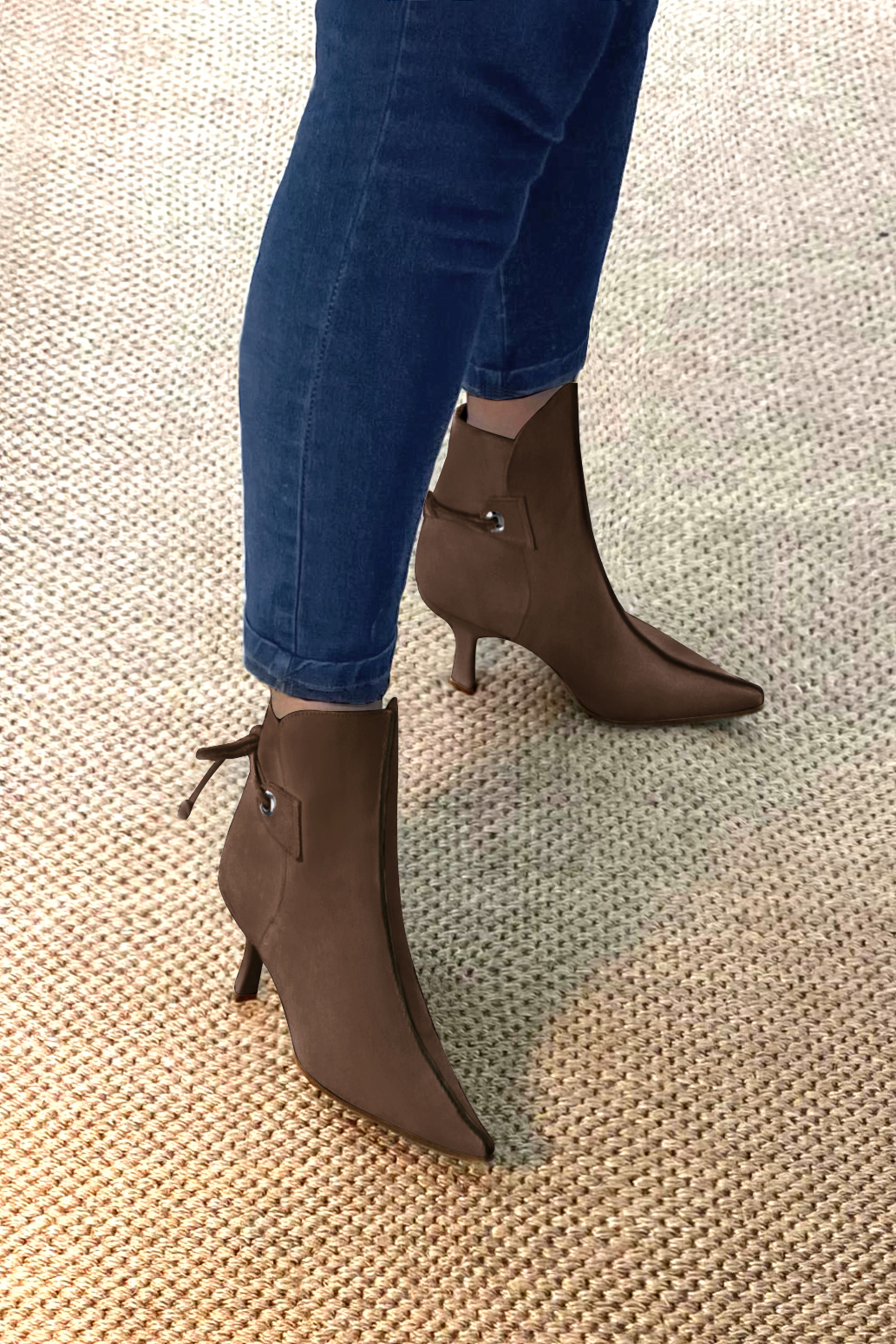 Chocolate brown women's ankle boots with laces at the back. Pointed toe. High slim heel. Top view - Florence KOOIJMAN
